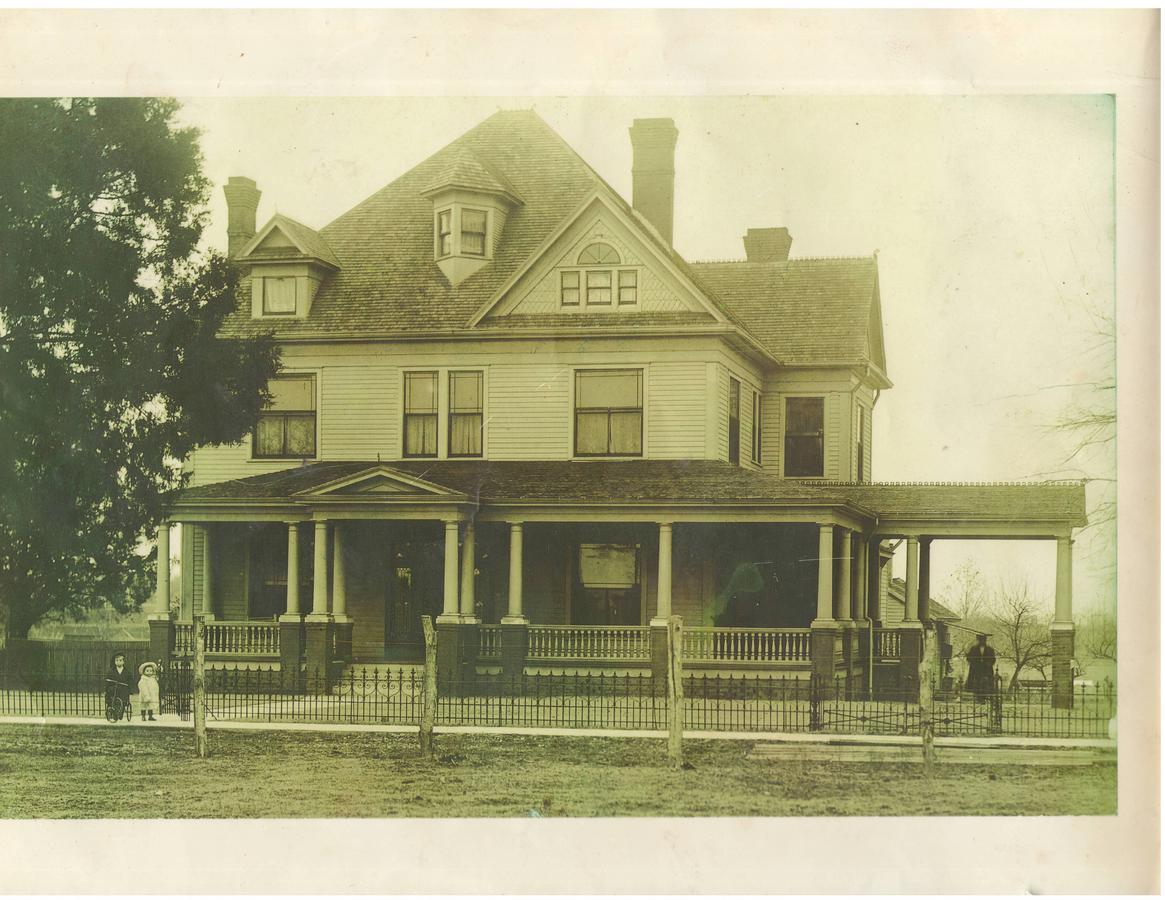 Spahn House Bed And Breakfast Senatobia 外观 照片